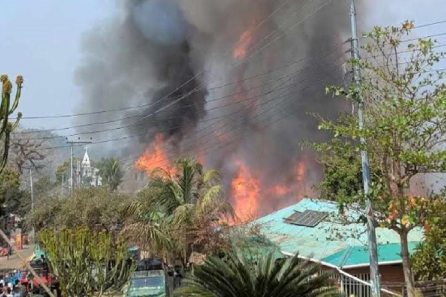 Massive fire breaks out in Ruilui tourist center, more than 30 resorts burnt to ashes