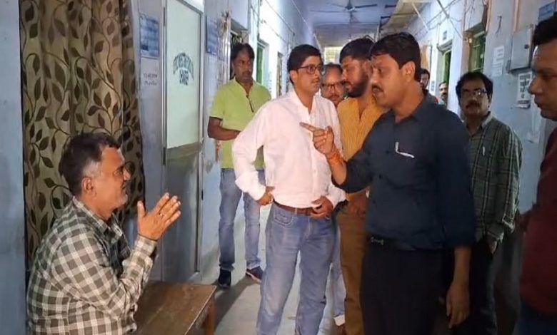 BJP MLA enters school inspector's office and 'tries'