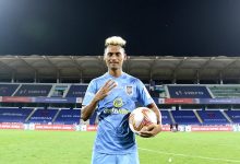 Mumbai star in the net of the red and yellow!