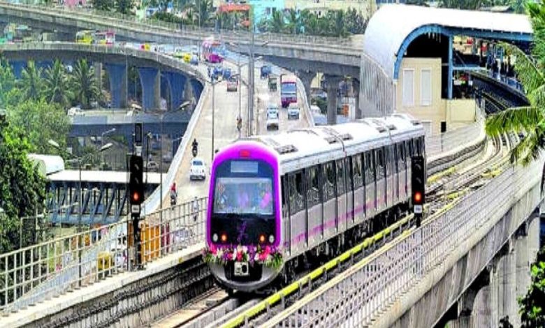 Fewer metro rides on Blue Line on Buddha Purnima, increasing on Purple Line