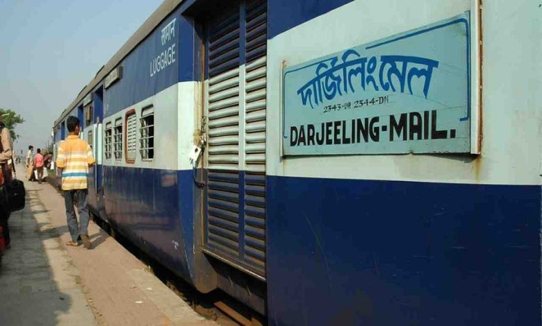 Crack in railway track! Farmer's quick decision averted major accident