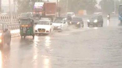 Delhi lashed by heavy rain and gusty winds, 4 dead