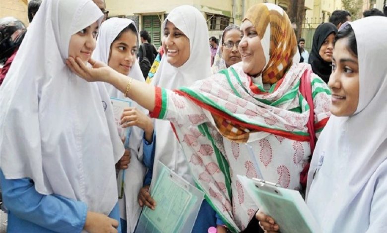 Syed Alam Mondal tops Madrasa Board's secondary exam, dreams of becoming a doctor
