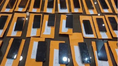 Many people got their mobile phones back at the Siliguri police station thanks to the police initiative.