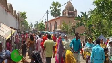 A unique example of harmony: Nearly five hundred year old temples and mosques coexist in Murshidabad and Hossainpur