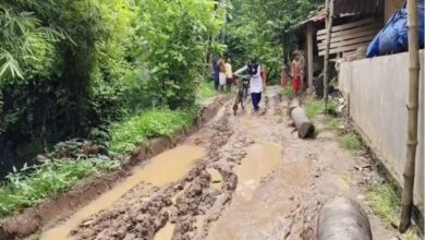 Road Protest: Villagers Block Leaders Over Monsoon Woes