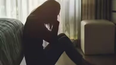 maharashtra-female-doctor-commits-suicide-sensational-information-caught-on-facebook-whatsapp-chat