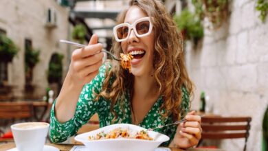 the-way-you-eat-will-reveal-what-kind-of-person-you-are