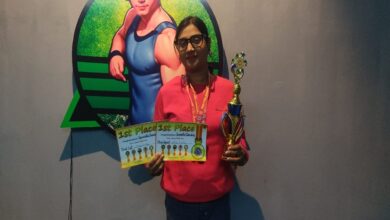 a-housewife-from-balurghat-wins-gold-in-a-powerlifting-competition