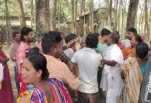 balurghat-duare-ration-protest-dealer-rice-wheat-shortage-kadamtala