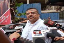 kalighat-turns-into-a-battlefield-thief-thief-slogans-surround-suvendu-forces-resort-to-lathi-charge-to-bring-situation-under-control