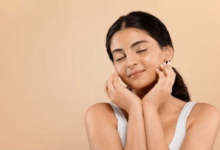 have-you-run-out-of-your-store-bought-serum-how-can-you-achieve-radiant-glowing-skin-this-summer-using-simple-homemade-ingredients