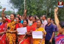 allegations-of-cut-money-in-awas-yojana-villagers-besiege-residence-of-trinamool-deputy-chief-in-dinhata