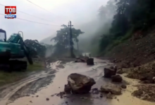 nh10-landslide-siliguri-sikkim-road-blocked-sevoke-heavy-rain