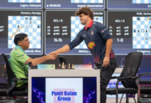 carlsen-anand-global-chess-league-magnus-carlsen-beats