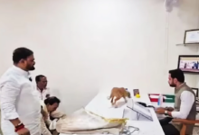 nashik-yuva-sena-stray-dogs-civic-office-protest