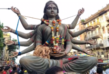 chorbagan-durga-idol-immersion-after-stampede-tragedy